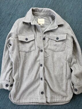 Women's Gray Button-Front Shacket